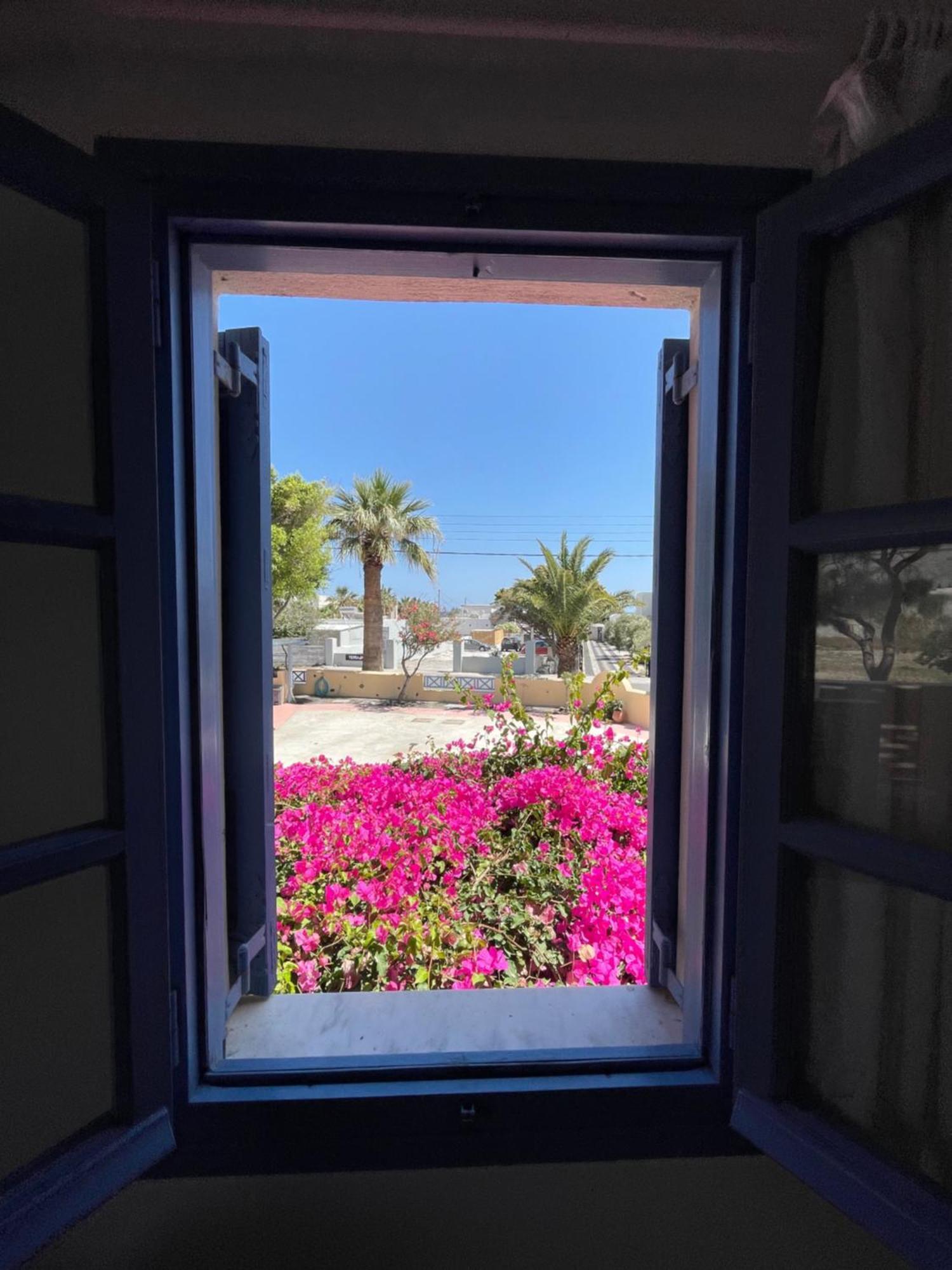 Asterias Mini Coastal Apartments 페리볼로스 외부 사진