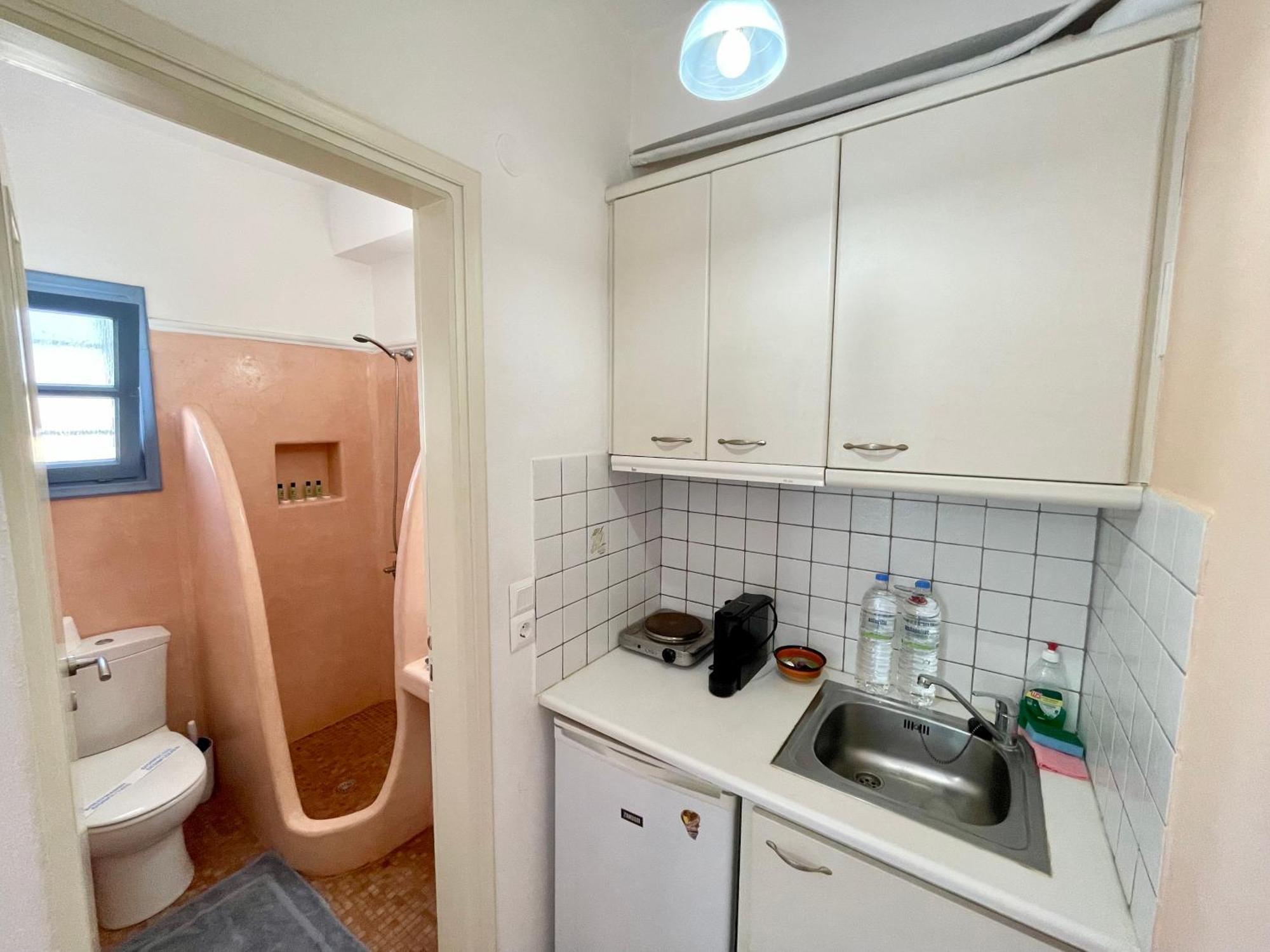 Asterias Mini Coastal Apartments 페리볼로스 외부 사진