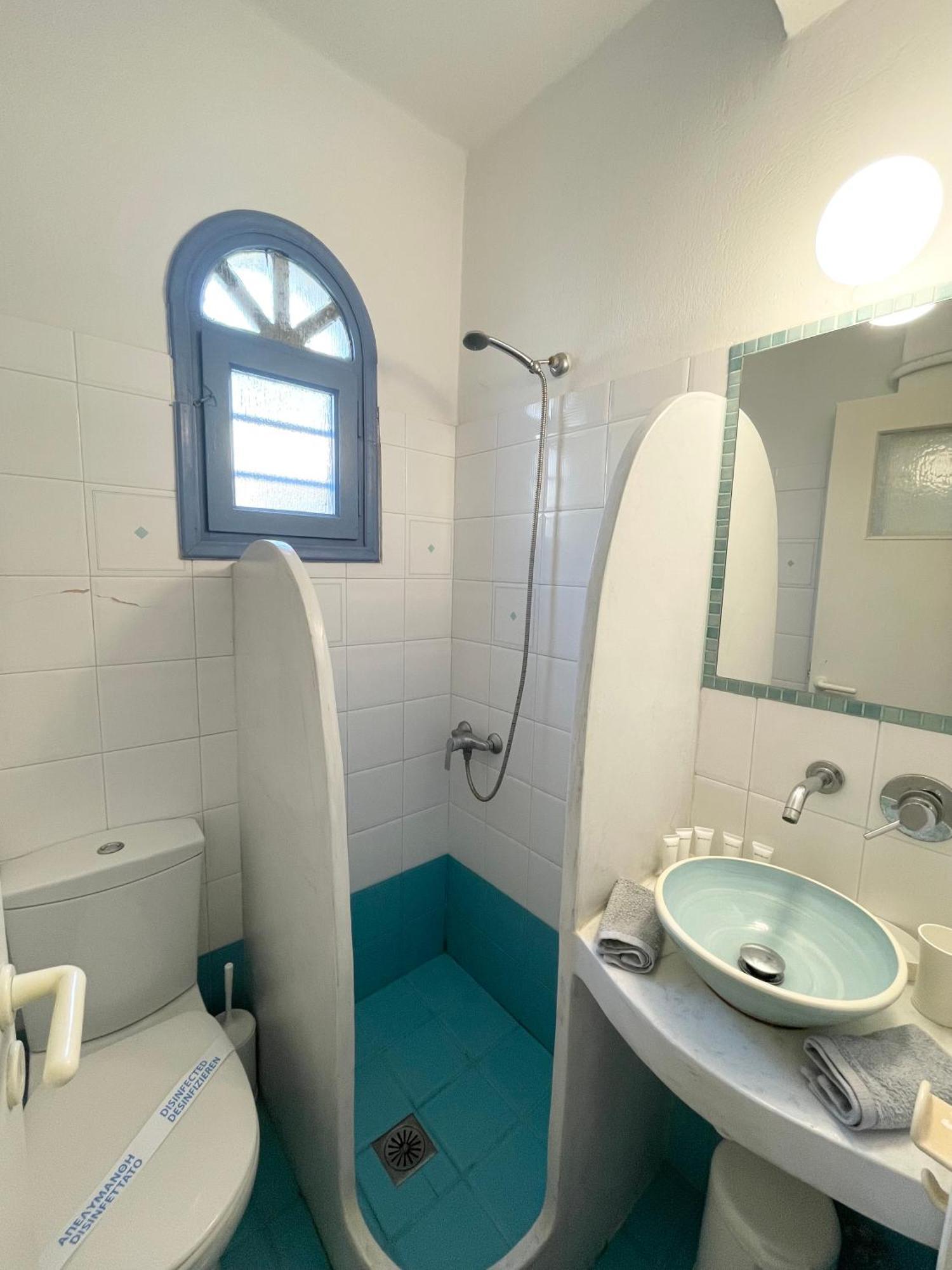 Asterias Mini Coastal Apartments 페리볼로스 외부 사진