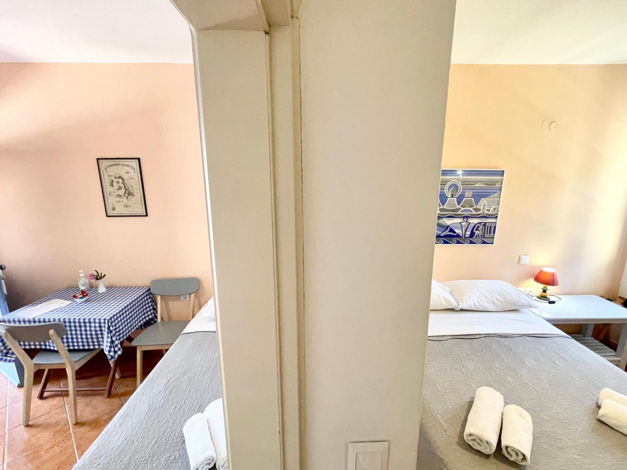 Asterias Mini Coastal Apartments 페리볼로스 외부 사진
