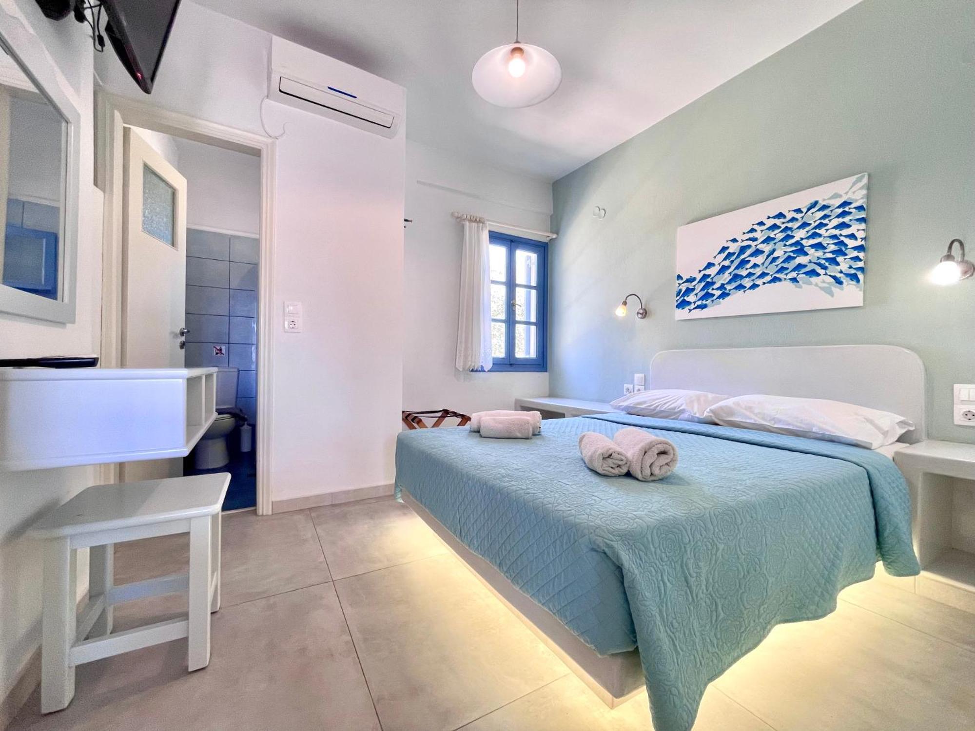 Asterias Mini Coastal Apartments 페리볼로스 외부 사진
