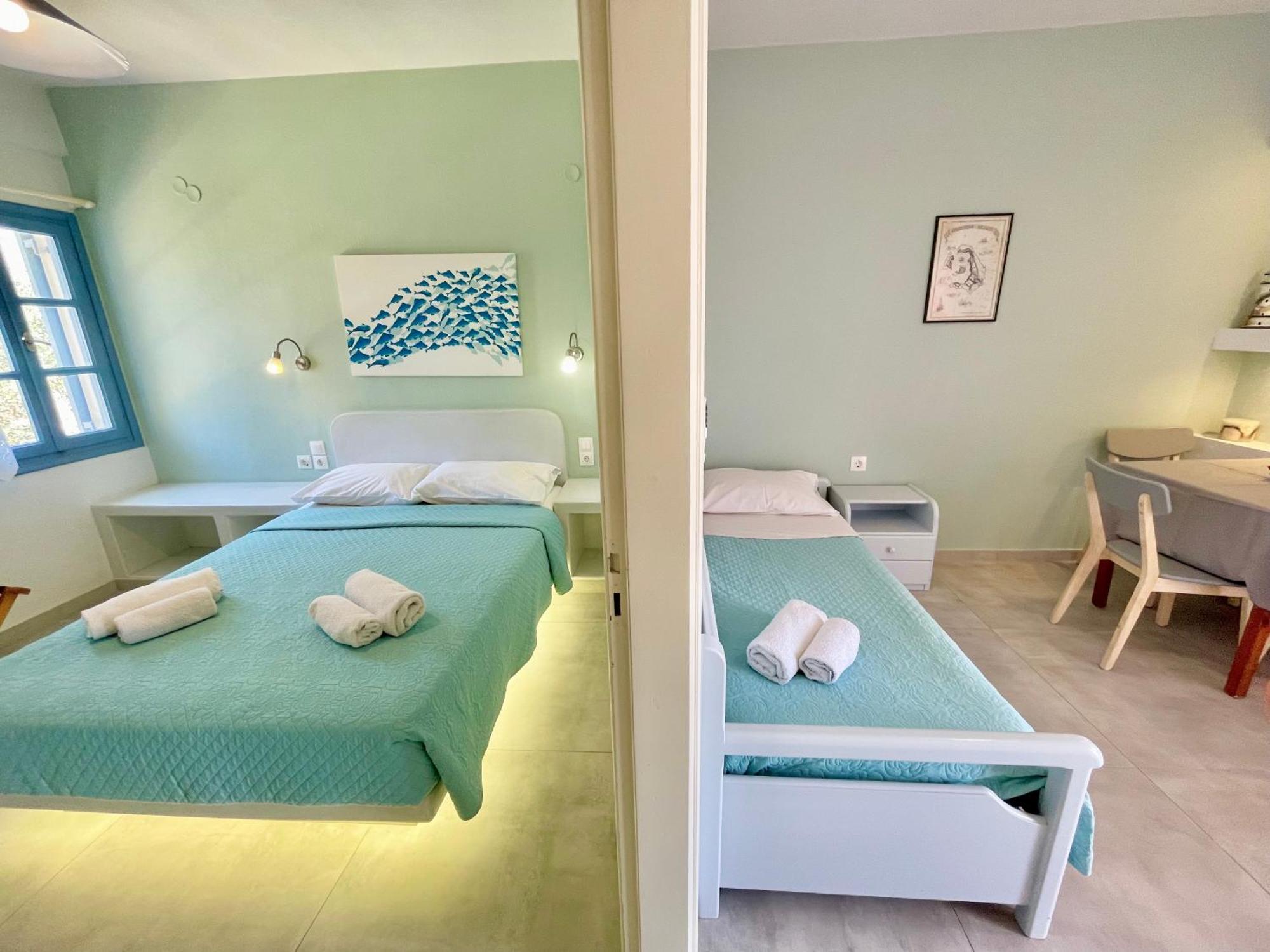 Asterias Mini Coastal Apartments 페리볼로스 외부 사진