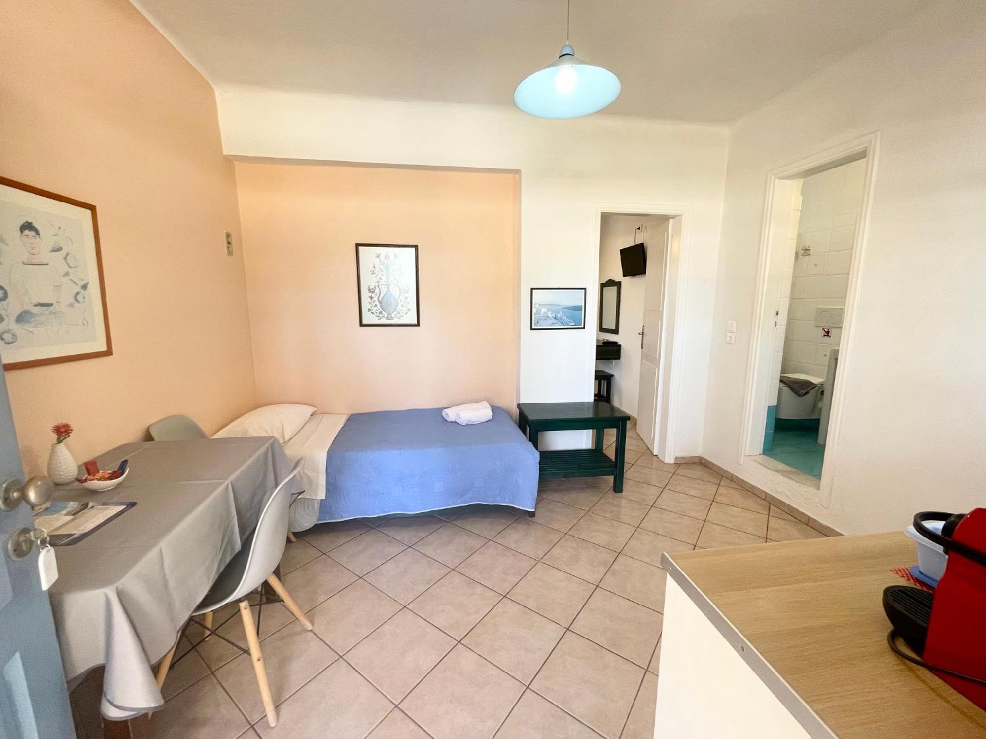Asterias Mini Coastal Apartments 페리볼로스 외부 사진